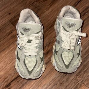 Women's Athletic Sneakers
